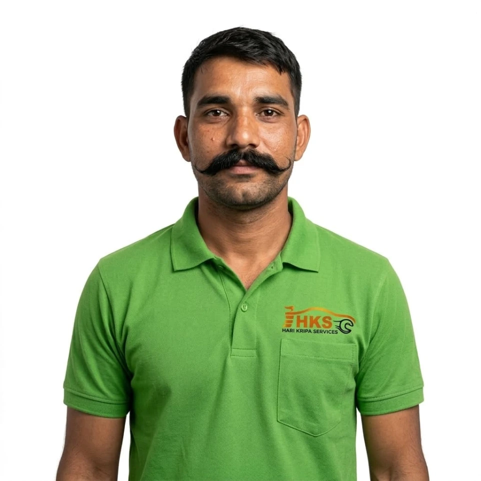trained mechanic at Hari Kripa Services car service center in Rajasthan