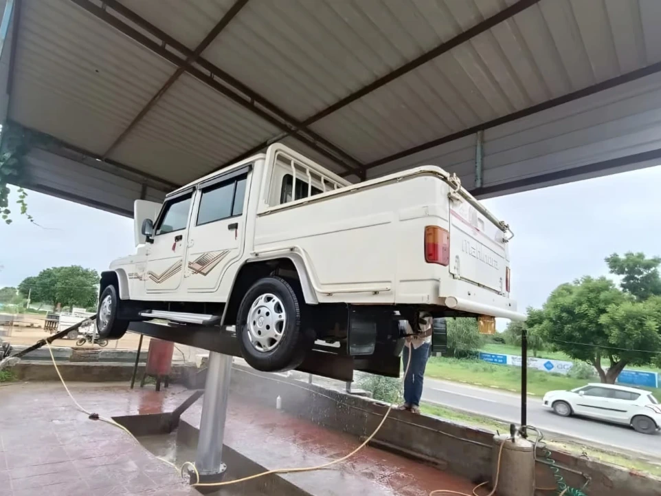 Vehicle repair and maintenance at Hari Kripa Services Salasar workshop