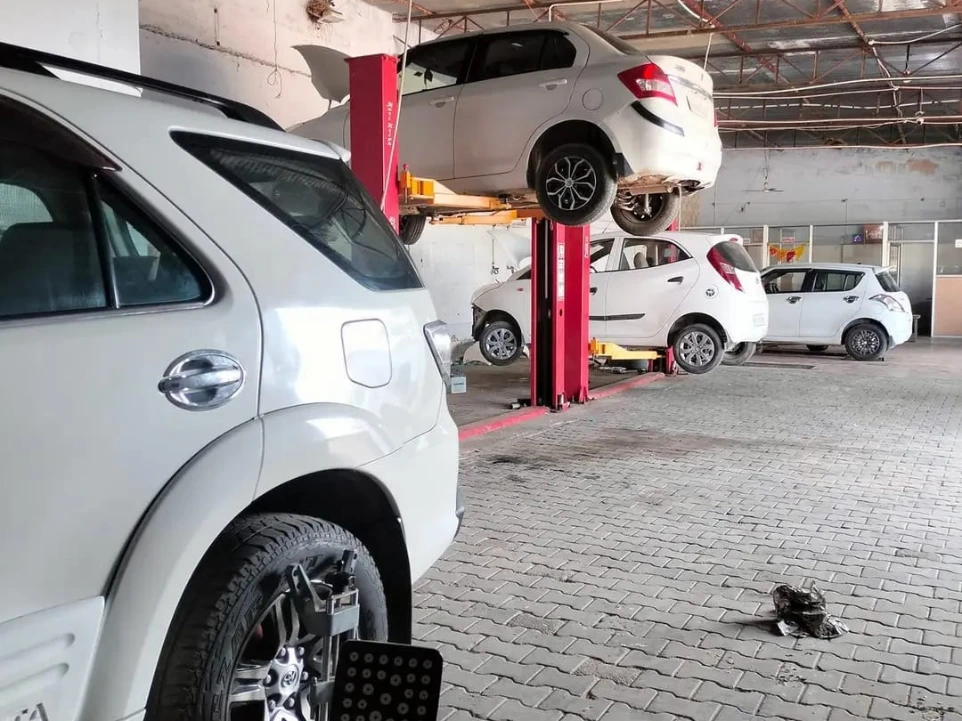 car repair and maintenance service at HKS garage in Ringas near Khatu Shyam Ji