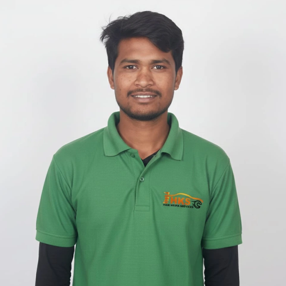 trained technician at Hari Kripa Services car repair center Jaipur